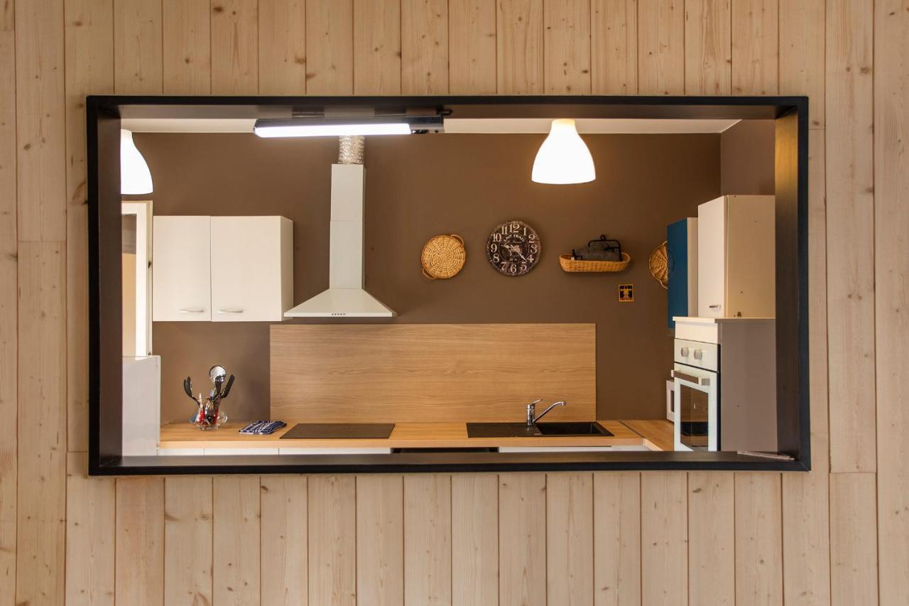 Blue Home Roanne Luaran gambar